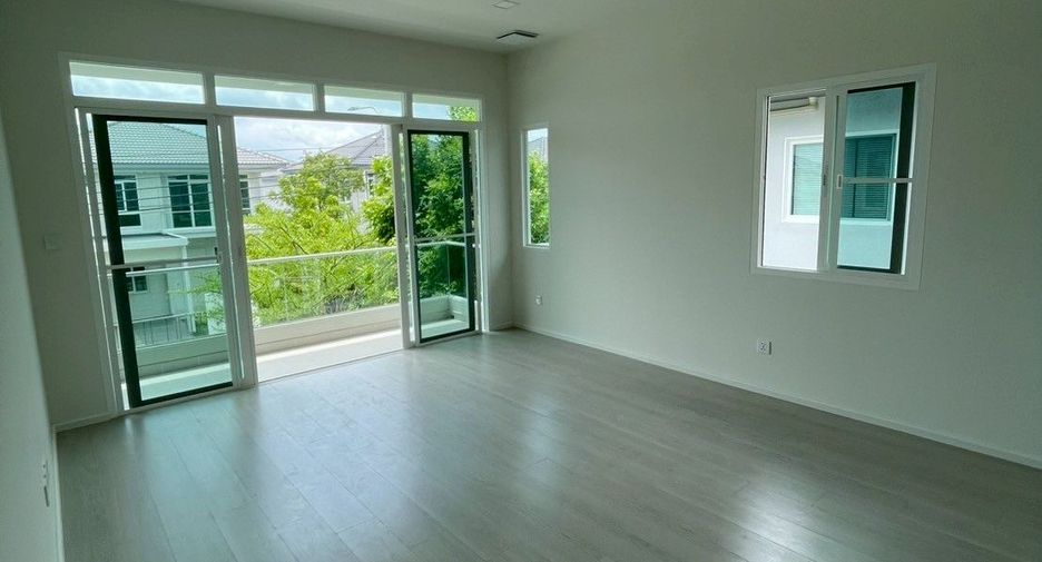 Casa en venta de 3 habitaciones en Bang Yai, Nonthaburi