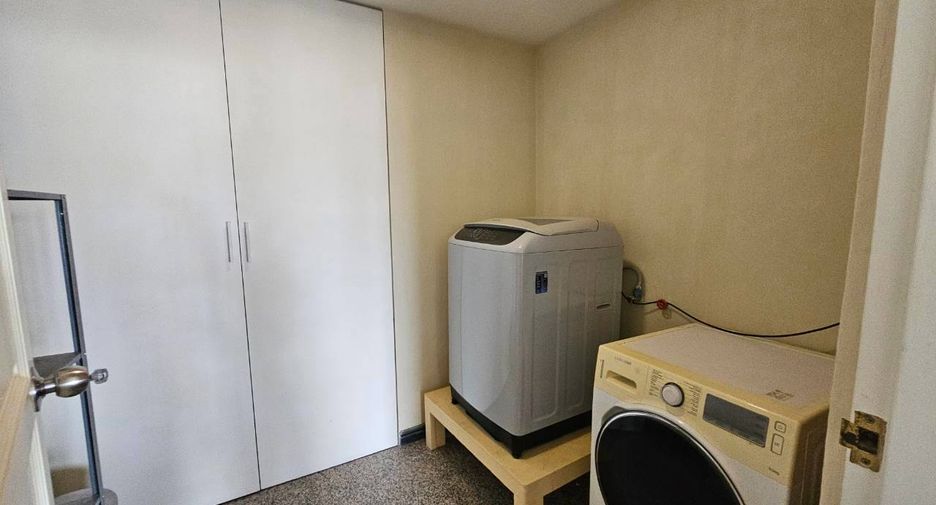 Wohnung zum Kauf mit 3 Zimmer in Watthana, Bangkok