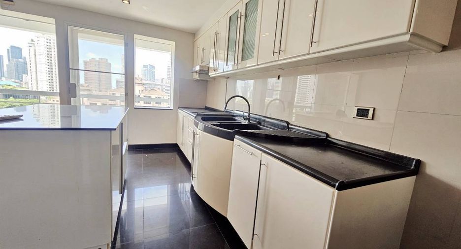 Wohnung zum Kauf mit 3 Zimmer in Watthana, Bangkok