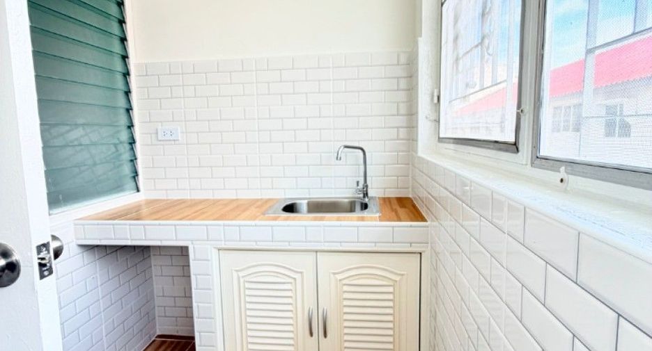 À vendre 1 chambre condo à Bang Sao Thong, Samut Prakan
