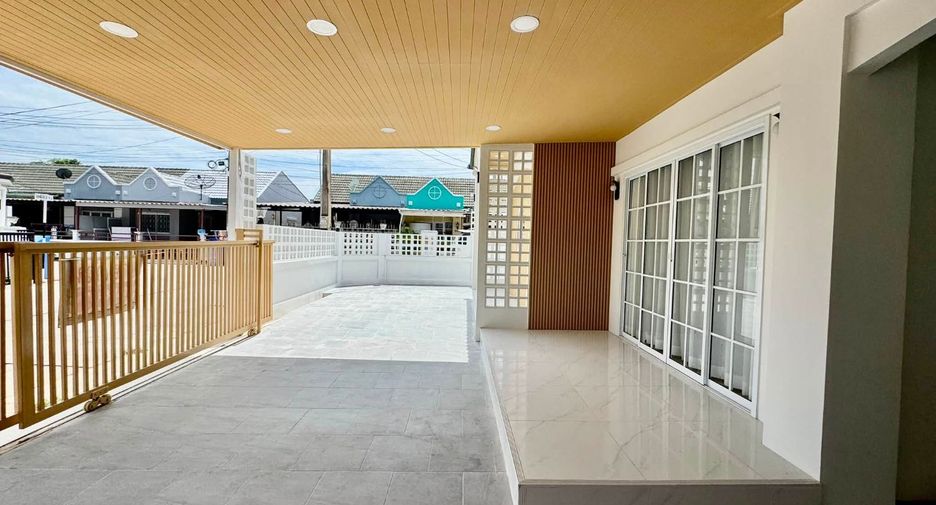 For sale 3 bedrooms house in Si Racha, Chonburi