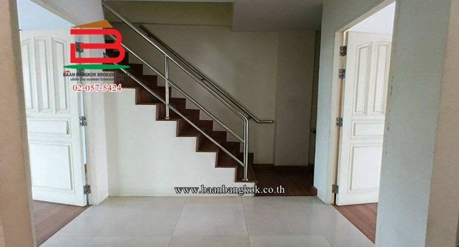 Gewerbefläche zum Kauf mit 3 Zimmer in Lam Luk Ka, Pathum Thani