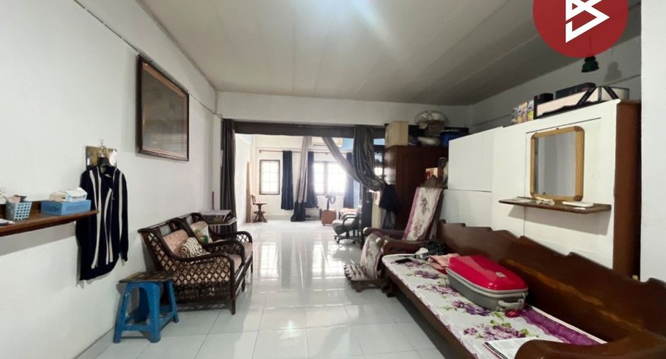 For sale 1 bed retail Space in Sam Phran, Nakhon Pathom