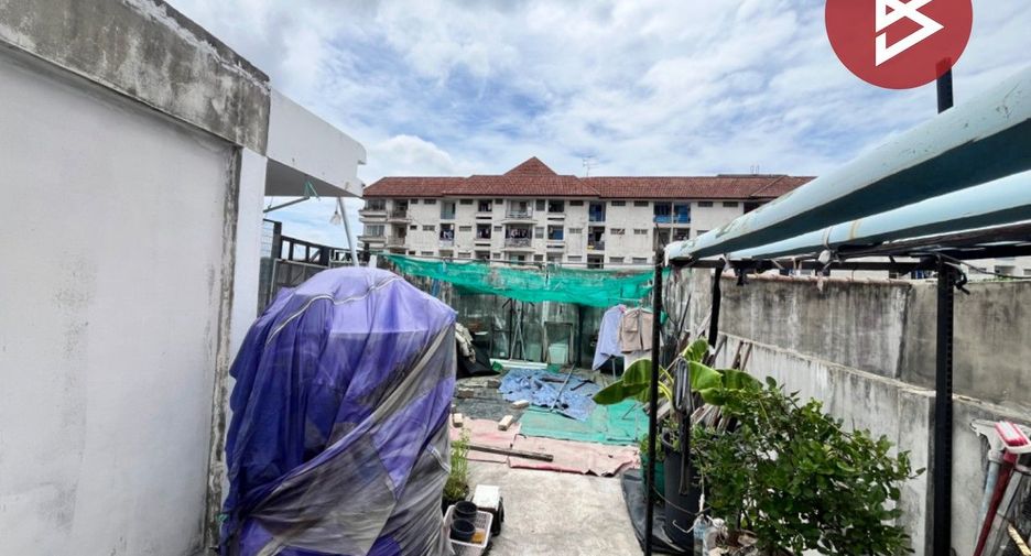 For sale 1 bed retail Space in Sam Phran, Nakhon Pathom