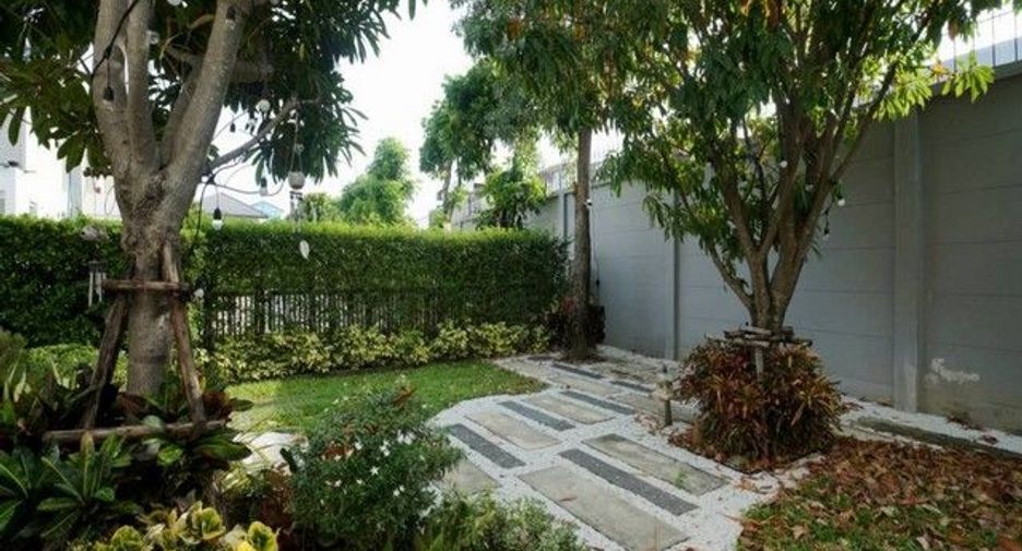 À louer 4 chambres maison à Bang Phli, Samut Prakan