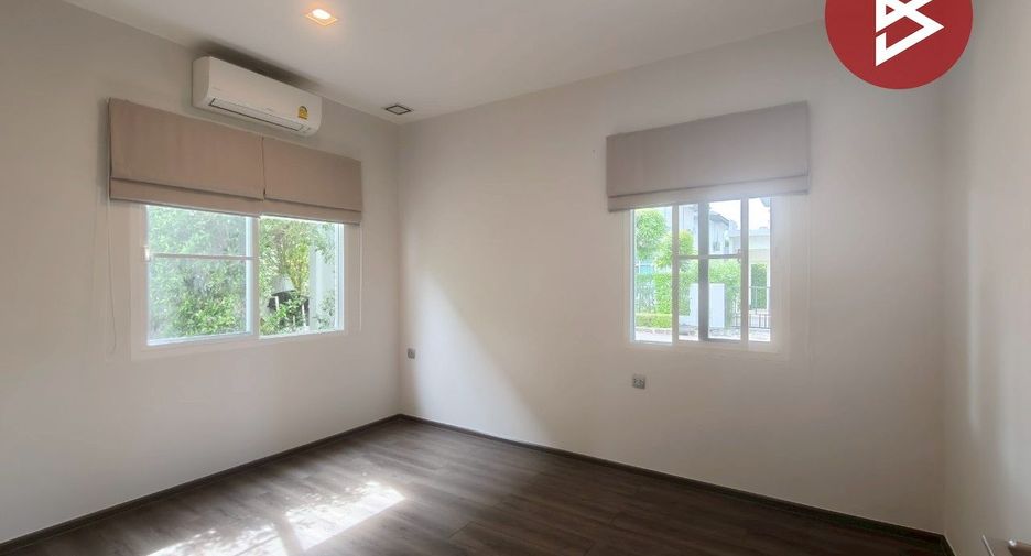 For sale 3 bedrooms house in Lat Krabang, Bangkok