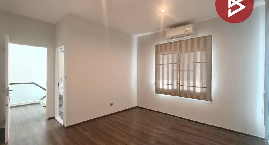 For sale 3 bedrooms house in Lat Krabang, Bangkok