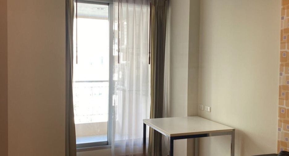 À louer 1 chambre condo à Khlong San, Bangkok