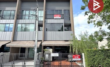 Casa adosada en venta de 3 habitaciones en Bang Kruai, Nonthaburi