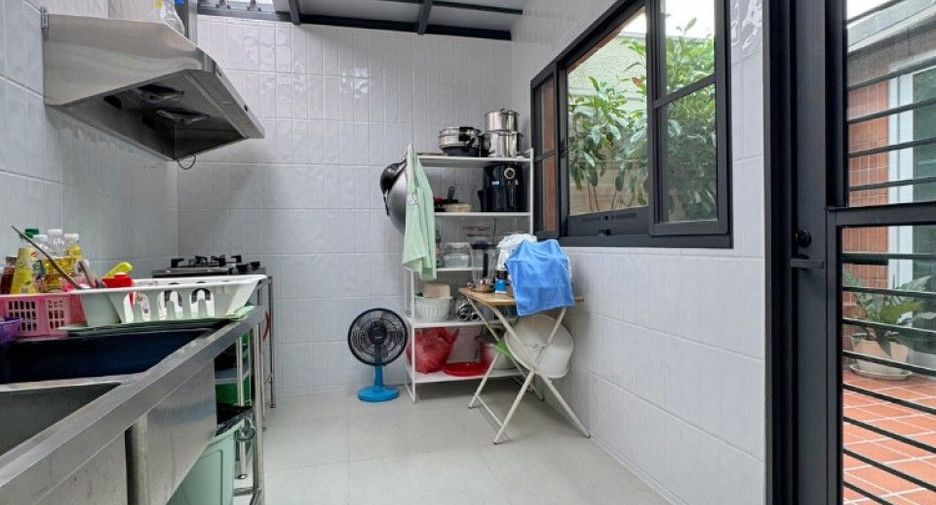 出售 3 卧室 联排别墅 在 Bang Kruai, Nonthaburi
