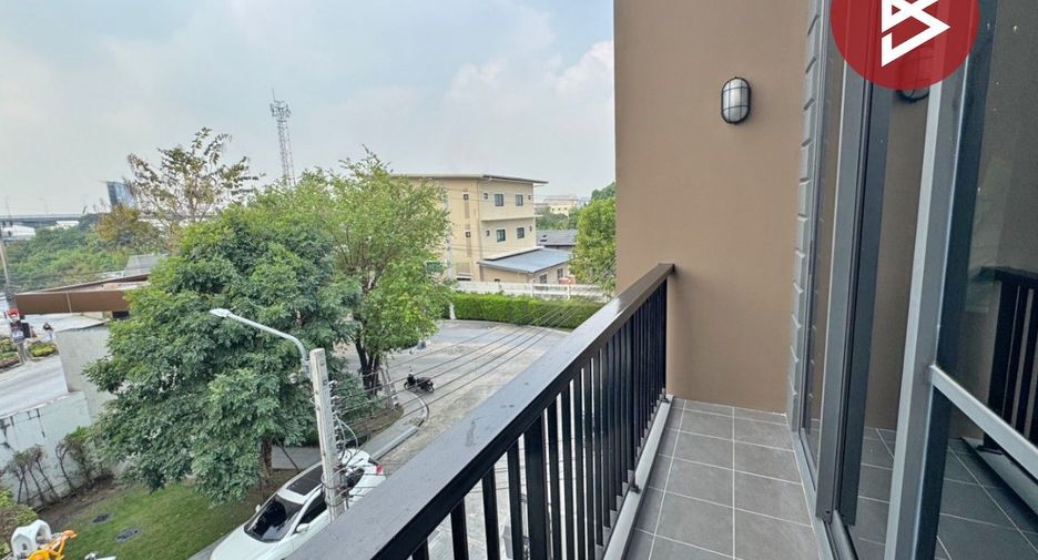 出售 3 卧室 联排别墅 在 Bang Kruai, Nonthaburi