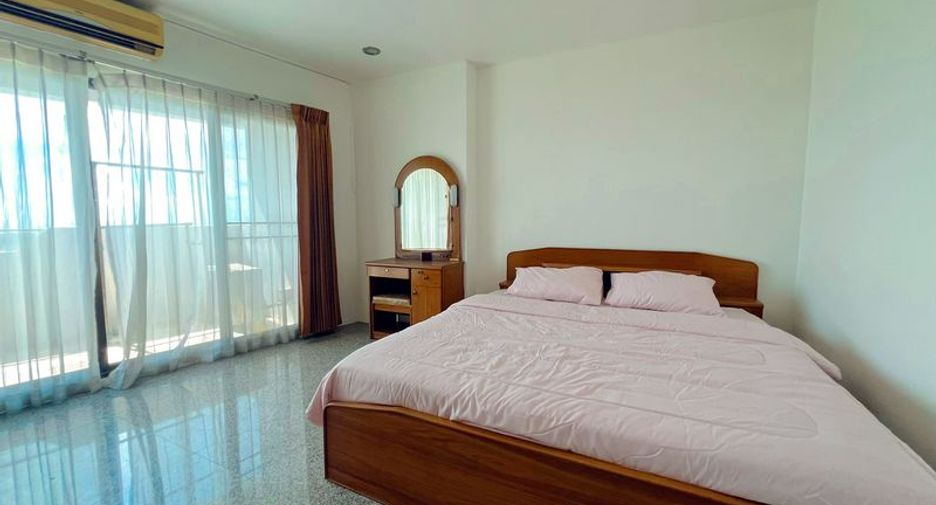 À vendre 2 chambres condo à Si Racha, Chonburi