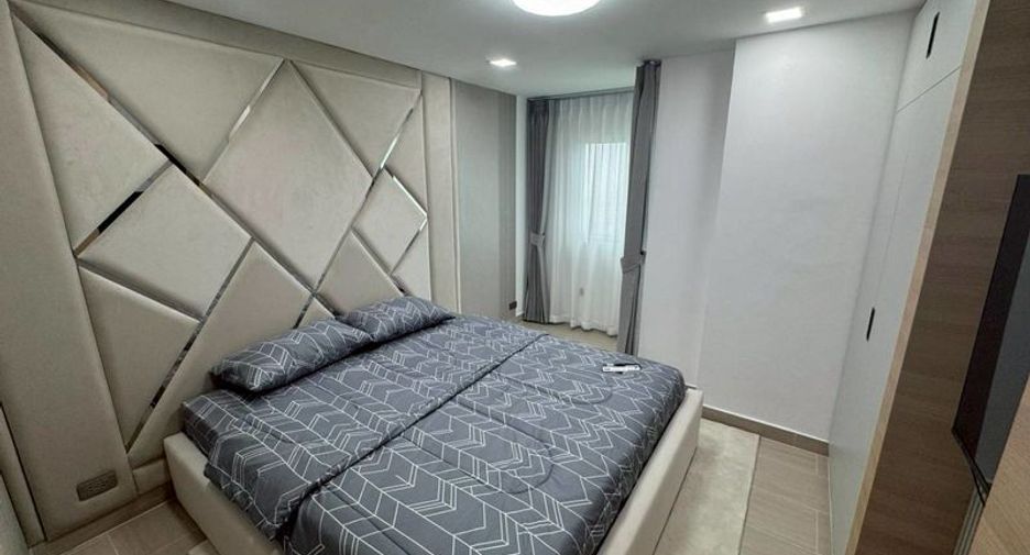 For sale 2 ベッドルーム apartment in Bang Lamung, Chonburi