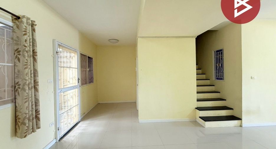 Продажа 3 спальни таунхаус в Mueang Pathum Thani, Патумтани