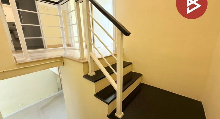 Продажа 3 спальни таунхаус в Mueang Pathum Thani, Патумтани
