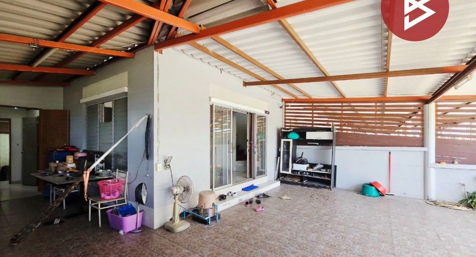 For sale 3 bedrooms townhouse in Mueang Chon Buri, Chonburi