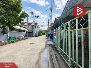 For sale 2 bedrooms townhouse in Mueang Samut Prakan, Samut Prakan