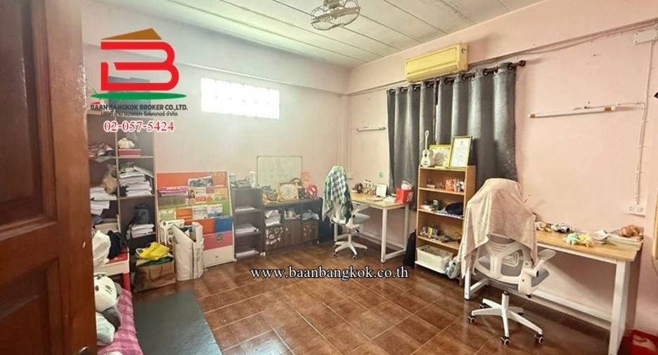 For sale 5 ベッドルーム retail Space in Nong Khae, Saraburi