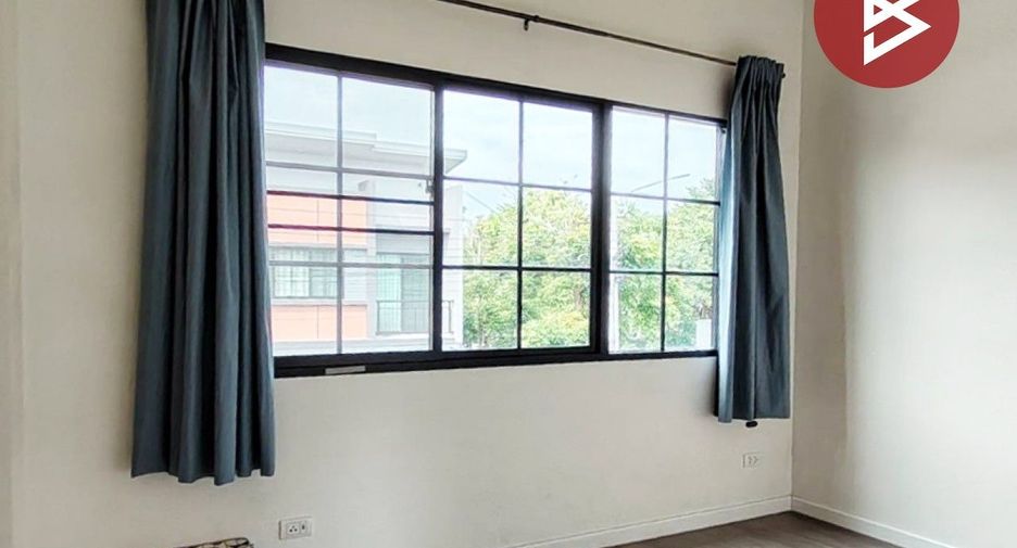 For sale 4 bedrooms townhouse in Bang Kruai, Nonthaburi