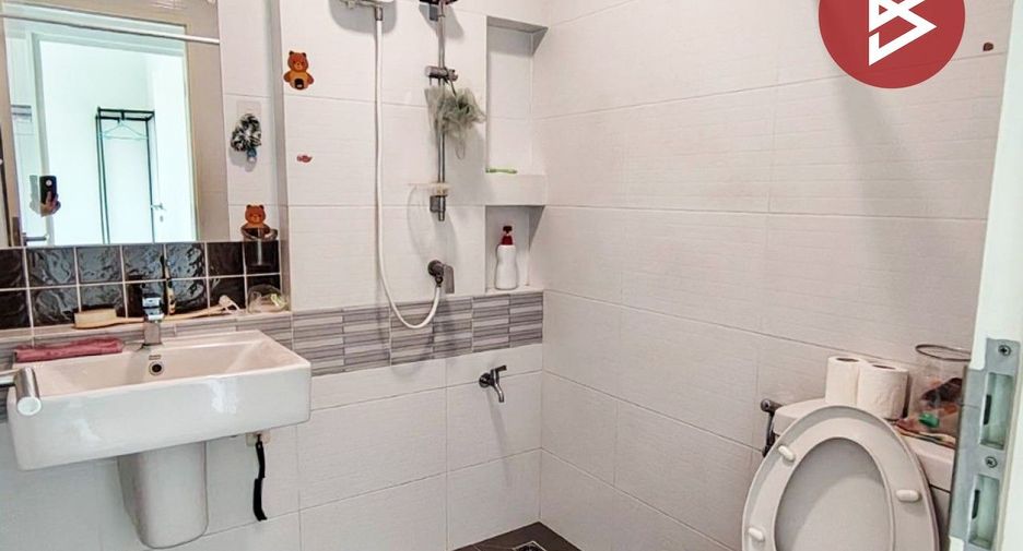 For sale 4 bedrooms townhouse in Bang Kruai, Nonthaburi