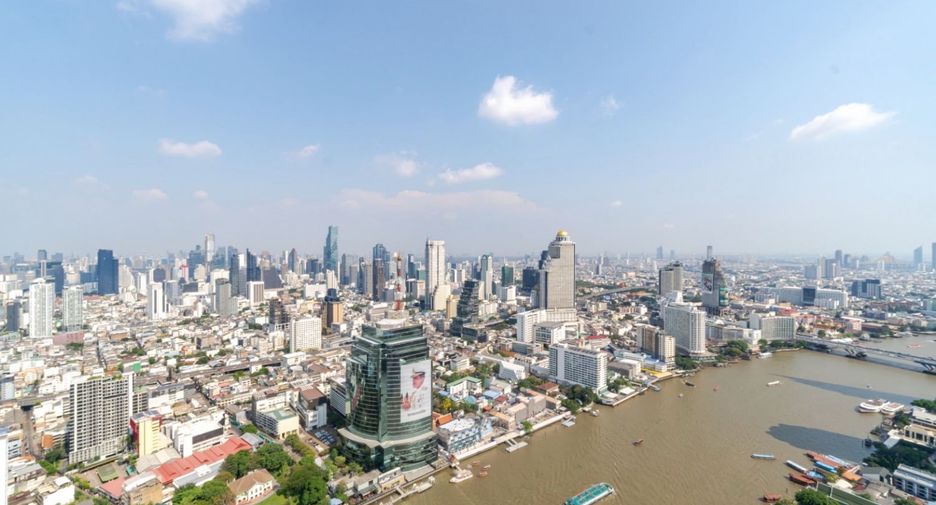 For rent 3 bedrooms condo in Khlong San, Bangkok