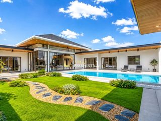 Villa zum Kauf mit 4 Zimmer in Hua Hin, Prachuap Khiri Khan