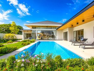 Villa zum Kauf mit 4 Zimmer in Hua Hin, Prachuap Khiri Khan