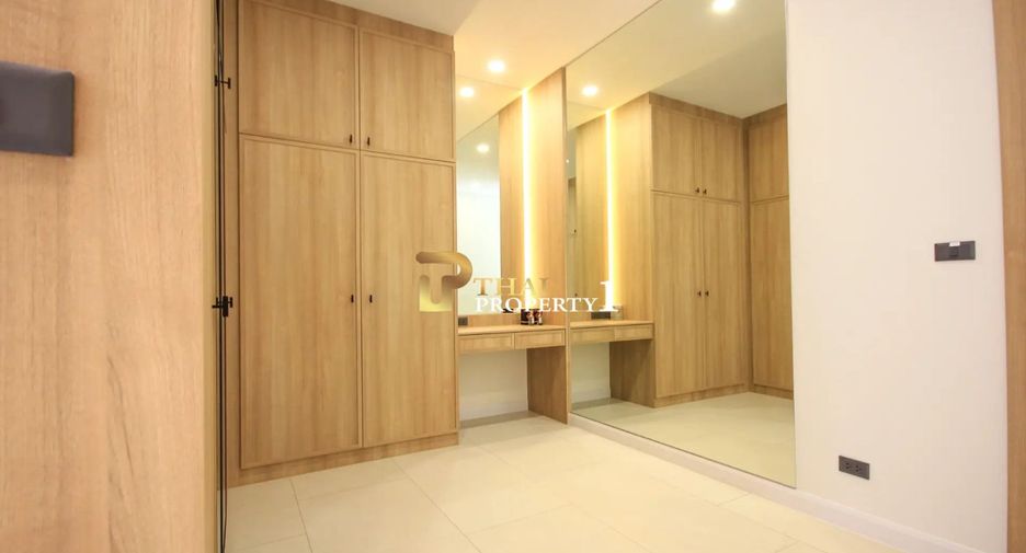 À vendre 4 chambres villa à Hua Hin, Prachuap Khiri Khan