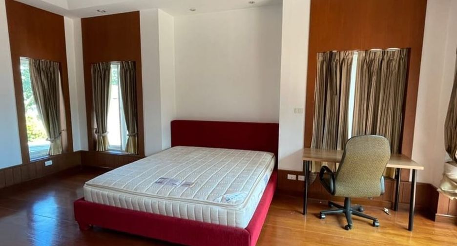 For rent 5 bedrooms villa in Bang Lamung, Chonburi