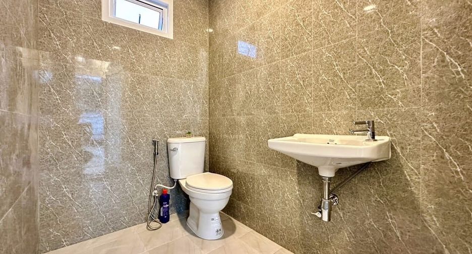 Аренда и продажа 4 спальни вилла в Банг Ламунг, Чонбури