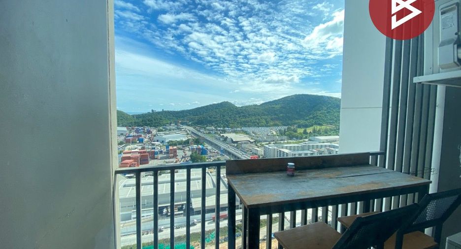 For sale 2 bedrooms condo in Si Racha, Chonburi