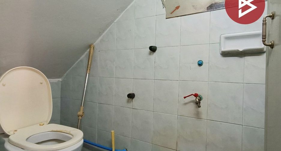 Продажа 2 спальни торговое помещение в Mueang Samut Prakan, Самутпракан