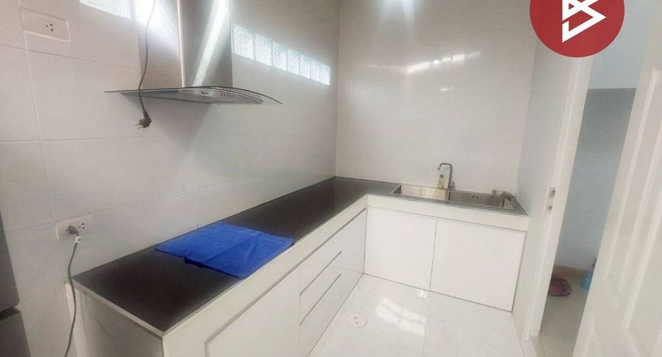 Продажа 4 спальни таунхаус в Кхлонг Сам Ща, Бангкок