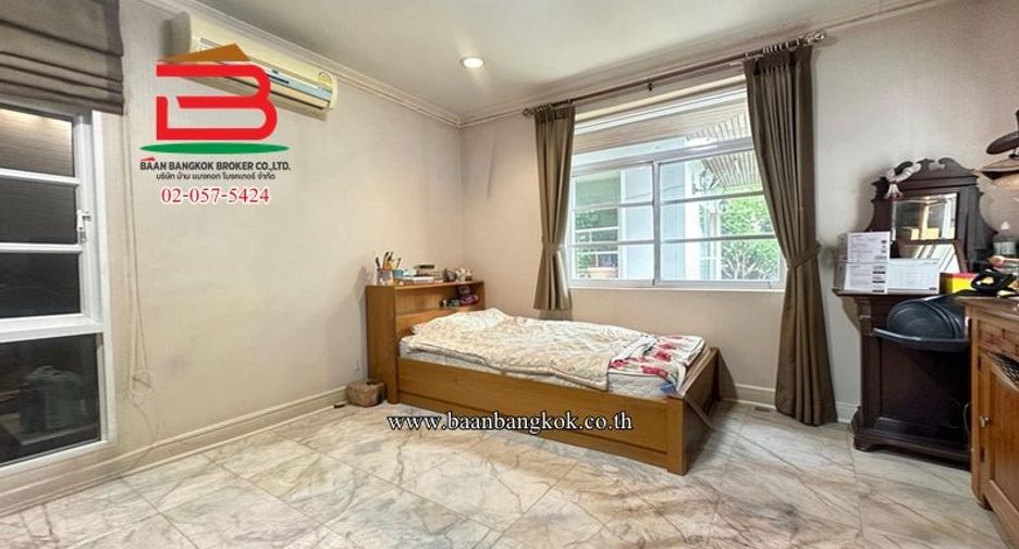 For sale 4 bedrooms house in Pak Kret, Nonthaburi