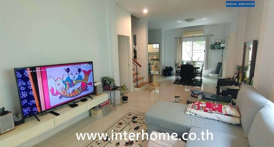 Reihenhaus zum Kauf mit 4 Zimmer in Sai Mai, Bangkok
