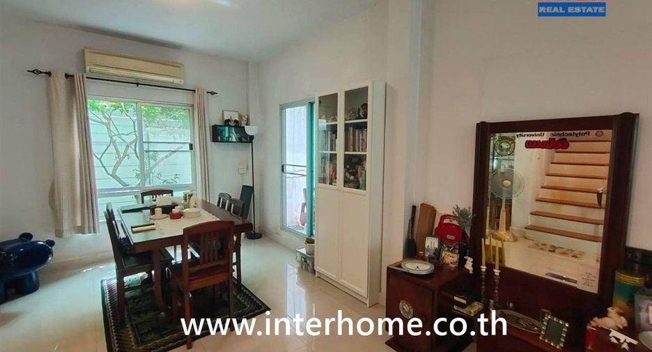 Reihenhaus zum Kauf mit 4 Zimmer in Sai Mai, Bangkok