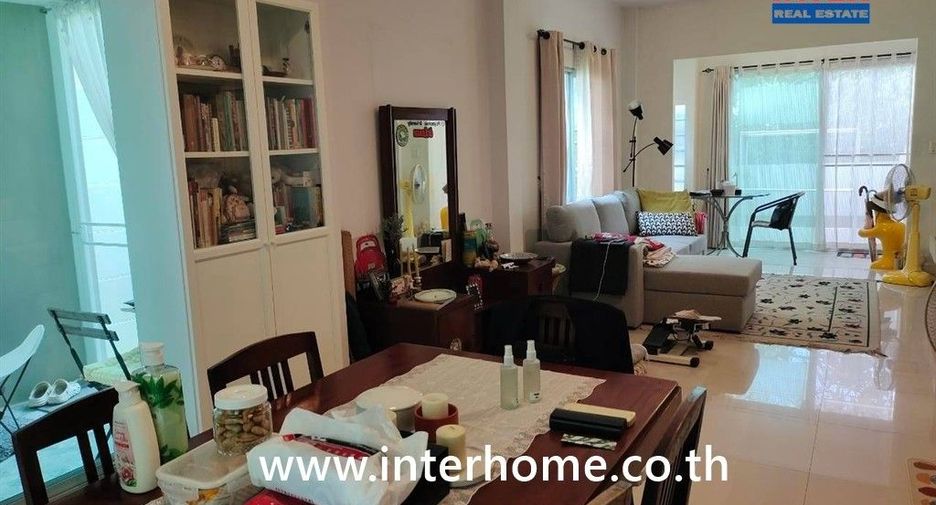 Reihenhaus zum Kauf mit 4 Zimmer in Sai Mai, Bangkok