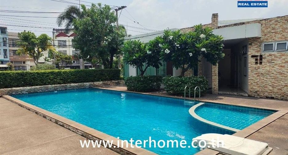 Reihenhaus zum Kauf mit 4 Zimmer in Sai Mai, Bangkok