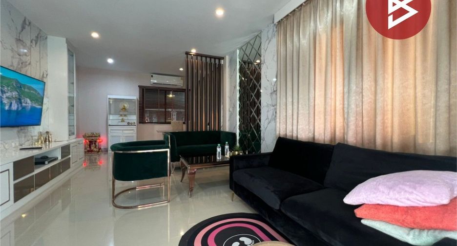 Продажа 3 спальни дом в Mueang Chon Buri, Чонбури