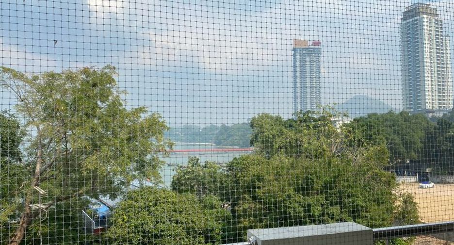 For rent and for sale 1 bed condo in Si Racha, Chonburi