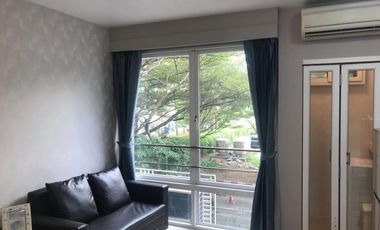 Wohnung zur Miete mit 1 Zimmer in Huai Khwang, Bangkok