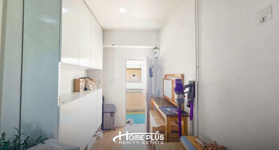 For sale 1 bed condo in Thon Buri, Bangkok