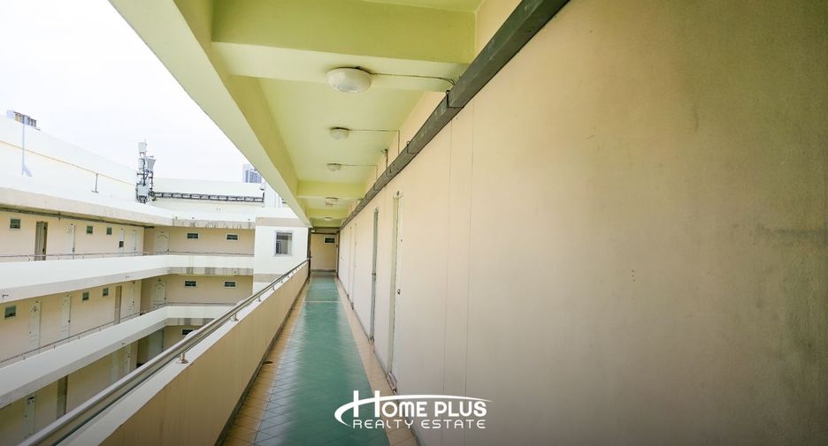 For sale 1 bed condo in Thon Buri, Bangkok
