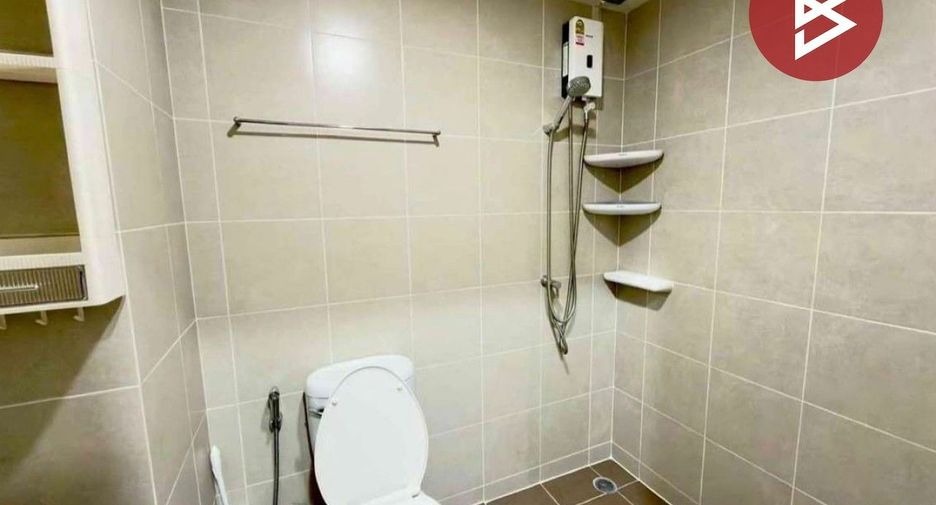 For sale 1 bed condo in Mueang Samut Prakan, Samut Prakan