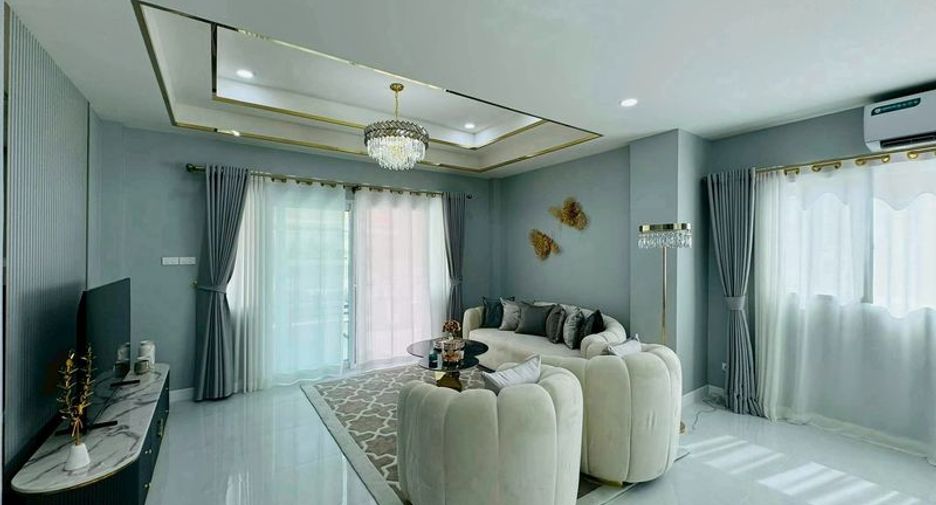 For sale 4 bedrooms villa in Bang Lamung, Chonburi