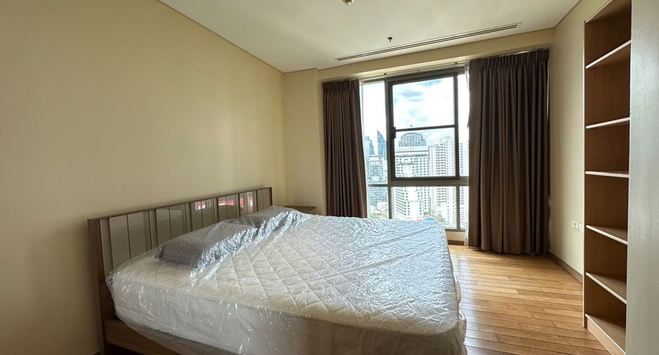For rent 2 ベッドルーム condo in Khlong Toei, Bangkok