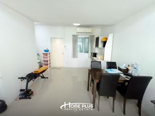À vendre 3 chambres maison de ville à Bang Phli, Samut Prakan
