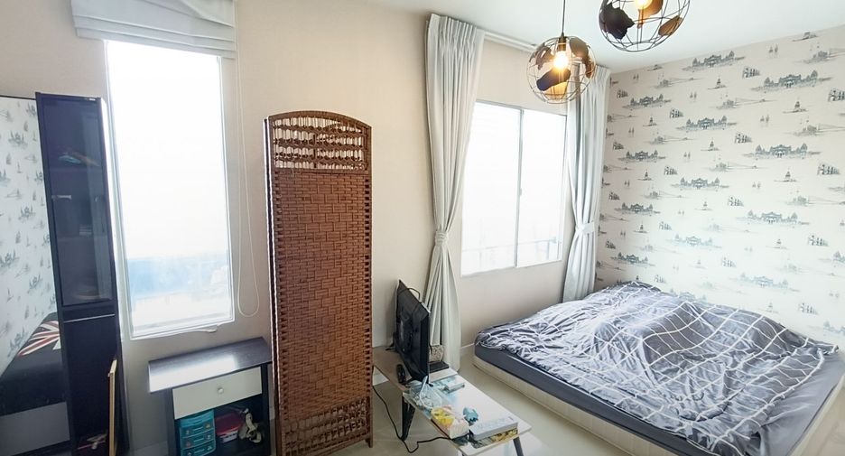 Casa adosada en venta de 3 habitaciones en Bang Phli, Samut Prakan