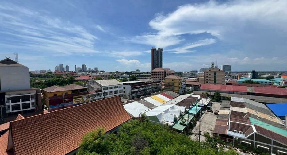 For sale 1 bed condo in Bang Lamung, Chonburi