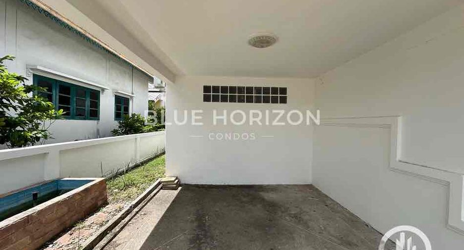 Haus zur Miete und zum Kauf mit 3 Zimmer in Bang Lamung, Chonburi